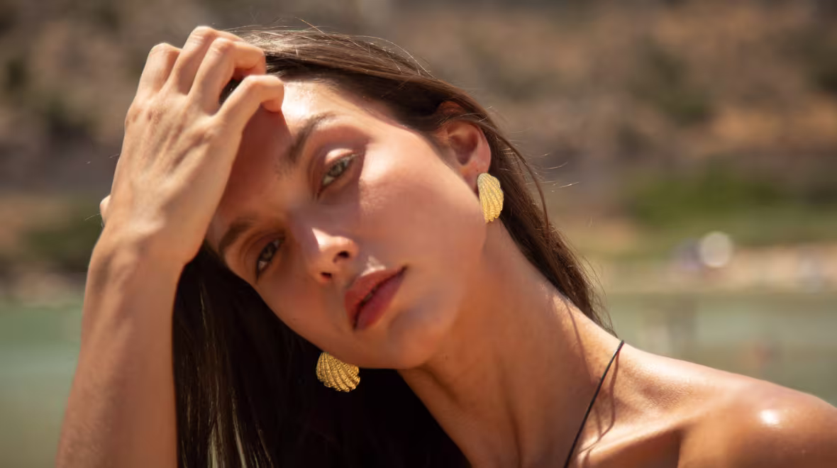 Ounass Image - Desktop (1180 x 660 px) - Rachel Matthews
