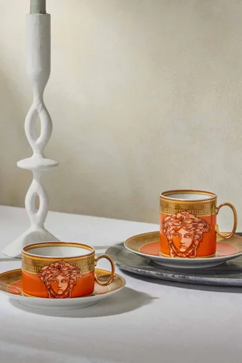 طقم فنجان شاي وطبق ميدوسا أمبليفايد بتصميم عملية معدنية بورسلين