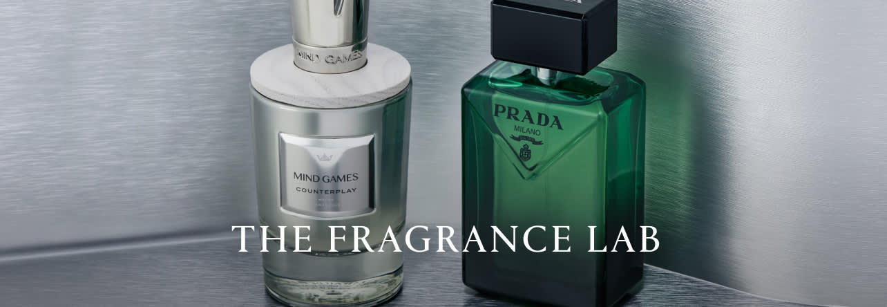 FRAGRANCE BANNER DSK EN