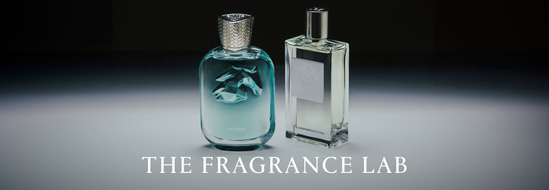 FRAGRANCE BANNER DSK EN