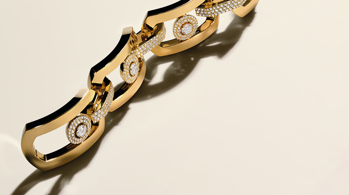 1 Messika - Worldwide Campaign - Move Campaign 2025 - So Move Max - no logo - 1180px x 660px - Kishmish Jalali