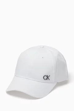 أبيض