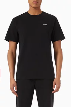 أسود