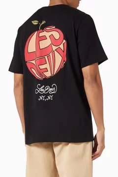 أسود