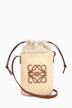 Anagram Square Pocket Bag in Iraca Palm
