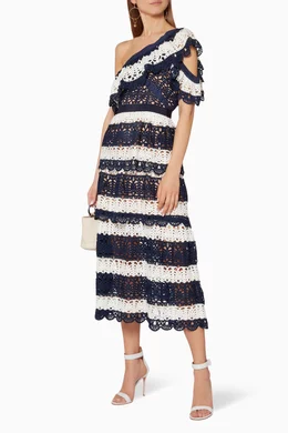 One sleeve deals crochet dress