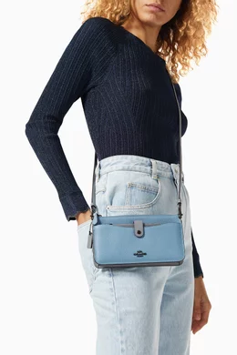 Coach pop 2025 up messenger black