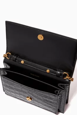 Balenciaga sharp clutch on chain deals
