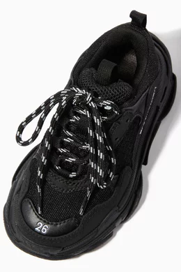 Balenciaga triple s new model hotsell