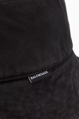 Balenciaga bucket store
