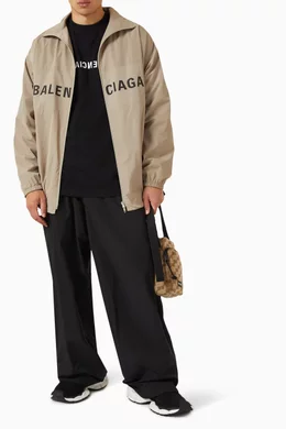Balenciaga plain best sale black shirt
