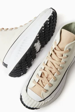 Canvas chucks deals