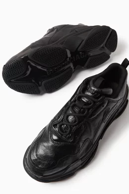 Buy Balenciaga Black Triple S Low top Sneakers in Leather for Men in UAE Ounass