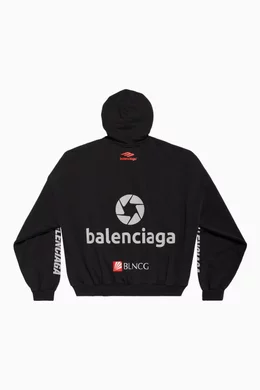 Buy Balenciaga Black Unisex Top League Oversized Hoodie in Cotton fleece for UNISEX in UAE Ounass