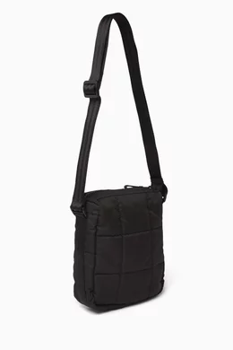 Calvin klein outlet quilted crossbody bag