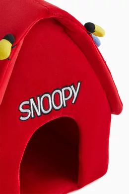 Buy Kith Red x Peanuts Snoopy Doghouse Plush Toy Set Online for ...