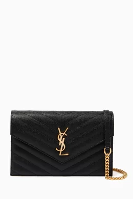 Envelope chain wallet in grain de poudre embossed leather online