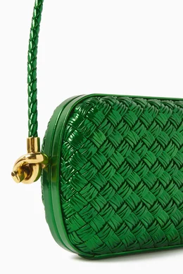 Strap clutch top