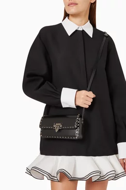 VALENTINO GARAVANI ◆ Rockstud23 East-West Shoulder Bag Valentino Garavani Rockstud23 East-West Embroidered Shoulder