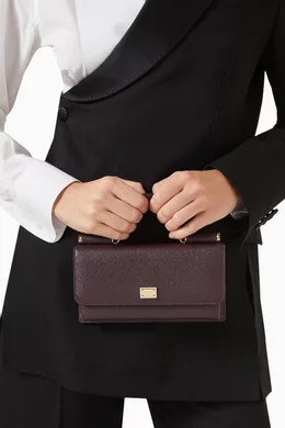 D&g wallet on chain top