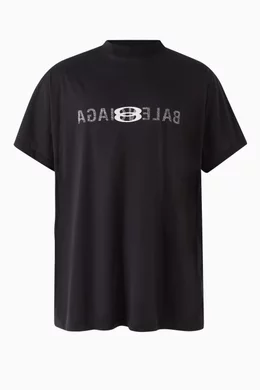 Buy Balenciaga Black Unisex Inside out Oversized T shirt in Cotton jersey For UNISEX Online Ounass UAE