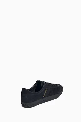 Suede adidas gazelle black discount