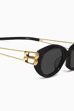 Buy Gentle Monster Black Kunst 01GD Sunglasses in Acetate  display picture 3