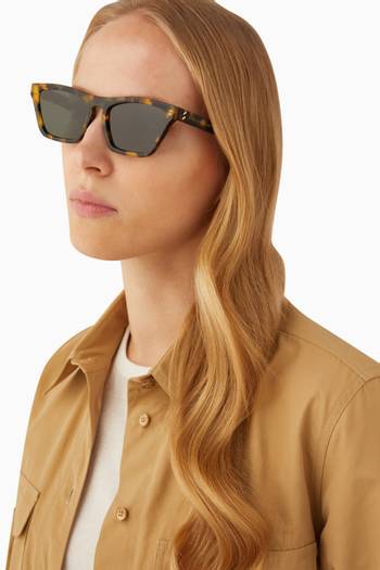hover state of D-shape Sunglasses in Bio-acetate