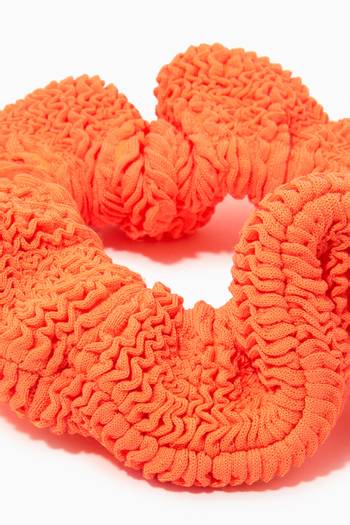 hover state of Scrunchie in Crinkle Fabric