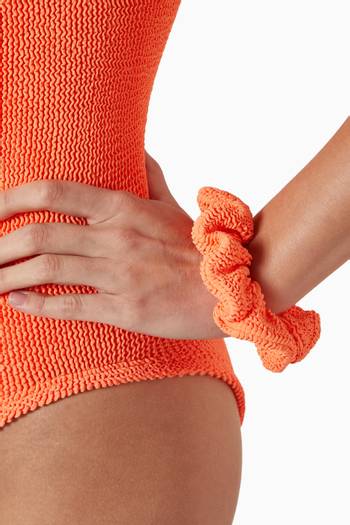 hover state of Scrunchie in Crinkle Fabric
