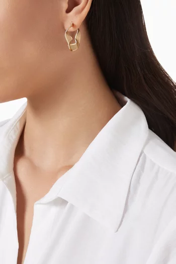 Twisted Waves Diamond Earrings in 18kt Gold