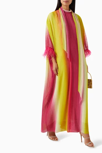فستان طويل مقسم بألوان بشريط مزين بريش