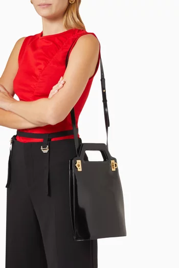 Wanda Top Handle Bag in Patent Leather