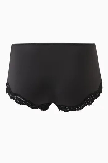 Fits Everybody Shorts in Corded Lace