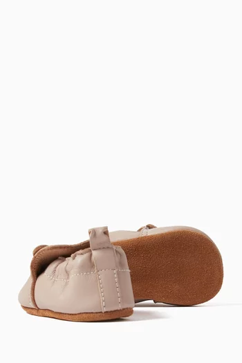 Bear Pull On Slippers in Leather