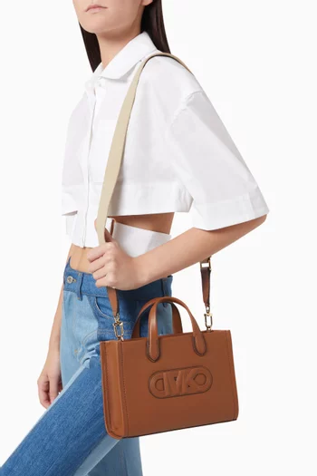 Small Gigi Messenger Bag in Leather
