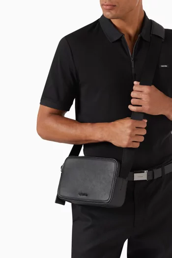 Minimal Focus Camera Bag in Faux-leather