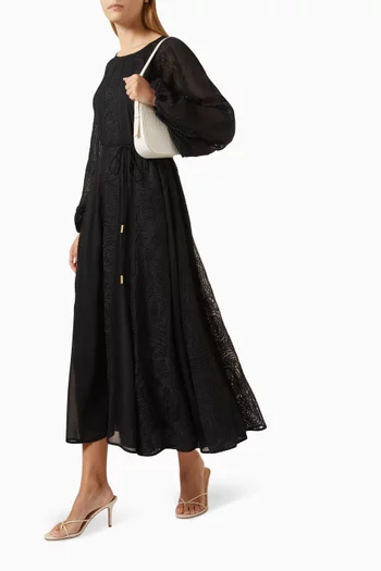فستان سولاي متوسط الطول بأكمام واسعة دانتيل
