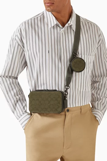 حقيبة كروس تشارتر بتصميم رفيع قنب بشعار الماركة الشهير