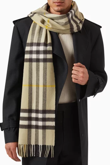 Giant Check Scarf in Cashmere