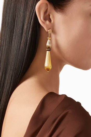 Dangling Pedant Earrings in 14kt Gold-plated Metal
