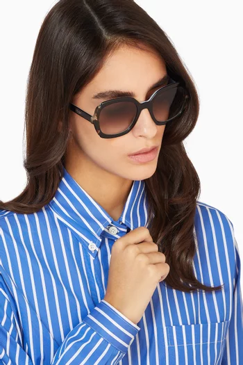 نظارة شمسية مستطيلة كبيرة الحجم