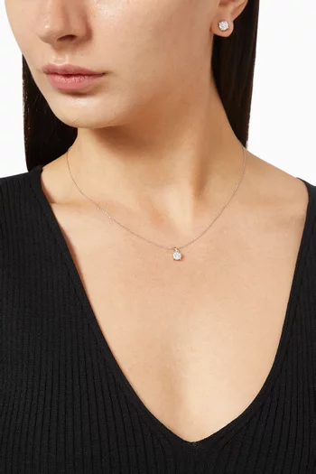 أقراط 168 مرصعة بماس ذهب أبيض عيار 18