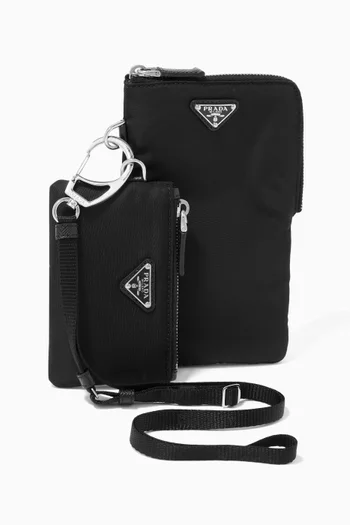 حقيبة بمحفظة خارجية بحلية مثلثة بشعار الماركة نايلون مُعاد تدويره وجلد سافيانو