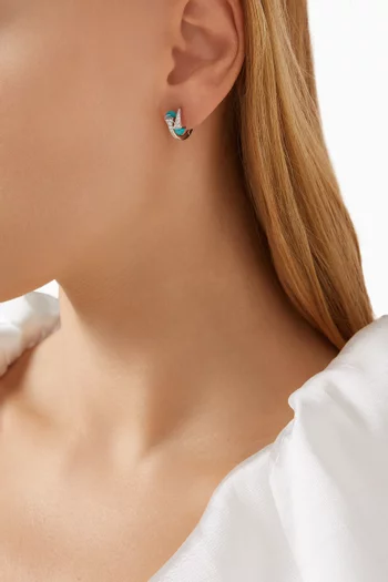 أقراط كليو مرصعة بالماس والكالسيدوني الأزرق ذهب أبيض عيار 18