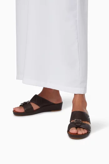 حذاء مفتوح تشينغيا جلد عجل ناعم بثقوب