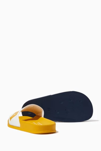Logo Slides in Rubber