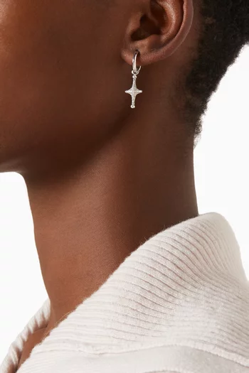 Alter Hoop Earrings in 18kt White Gold