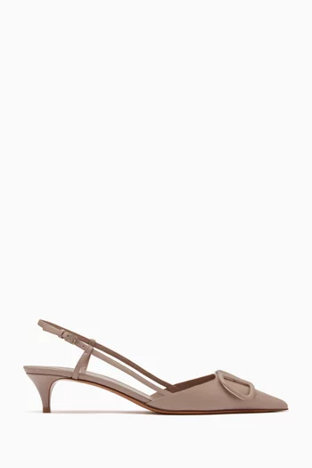 Valentino Garavani VLOGO Slingback 40 Pumps in Smooth Leather