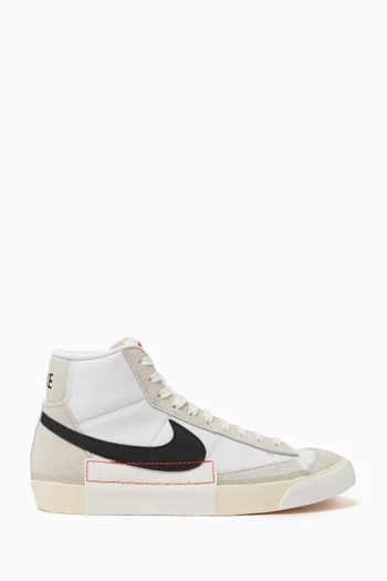 Blazer Mid '77 Pro Club Sneakers in Leather
